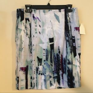 Patterned mini skirt